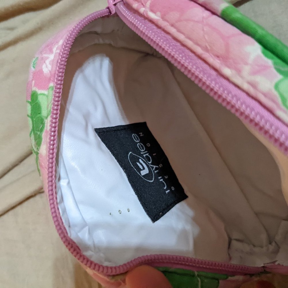 Turtle Makeup Pouch - Picture 2 of 2